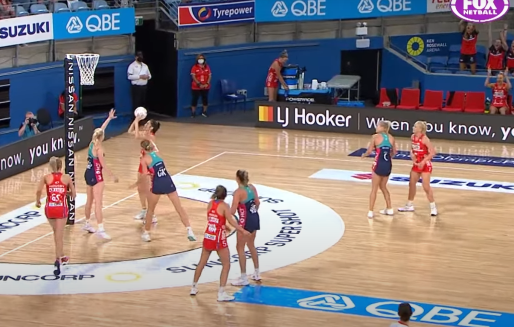 Can You Slam Dunk In Netball?